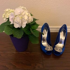 Audrey Brooke formal shoes worn once size 7